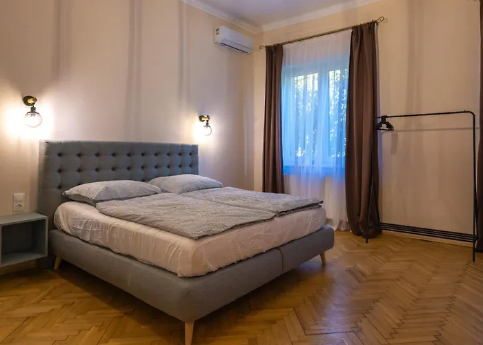 Apartament D6 *